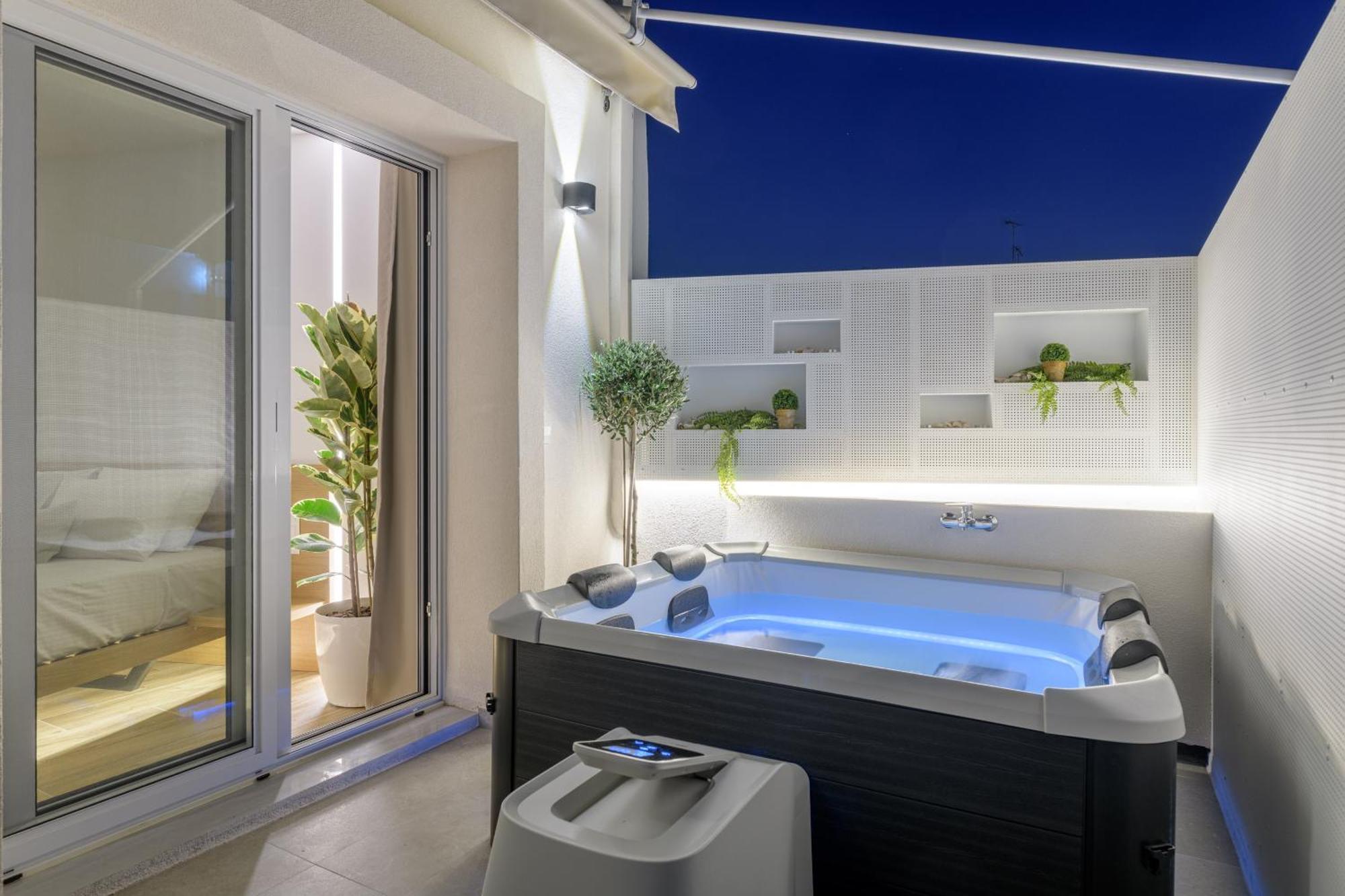Central Sunny Loft With Plunge Pool Atena Exterior foto